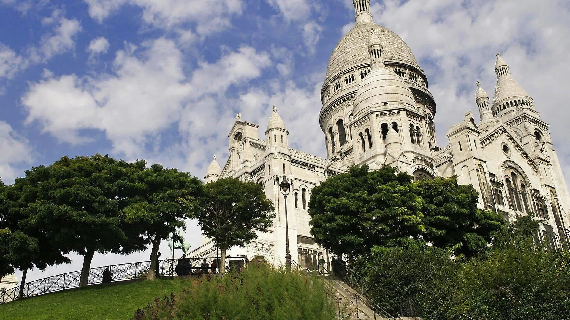 Ξενοδοχείο με διαμερίσματα Adagio Montmartre 4*