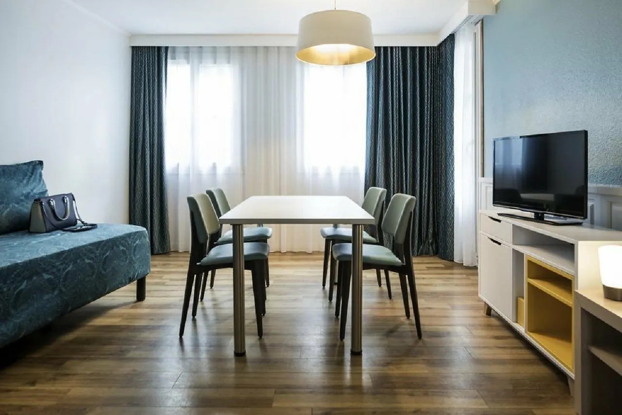 Adagio Montmartre Apart-hotel 4*